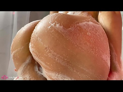 ❤️ Brunette Akuseweretsa maliseche ndi Vibrator mpaka Intense Orgasm mu Shower Zogonana zapamwamba zolaula ny.pornodil.ru